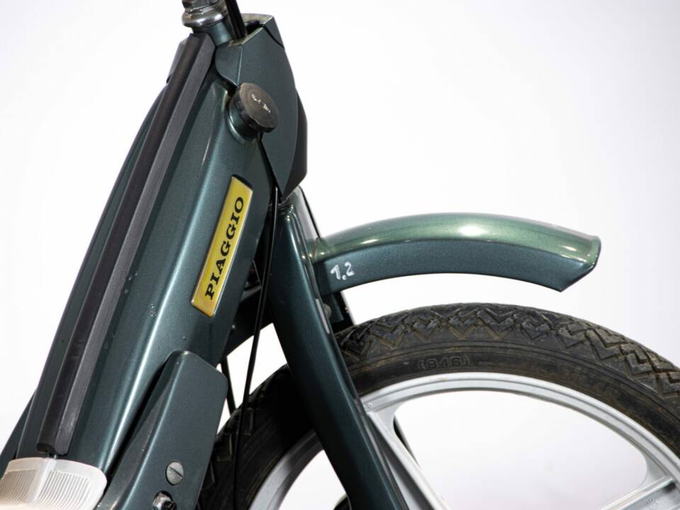 Image 21/42 of Piaggio Ciao (1992)