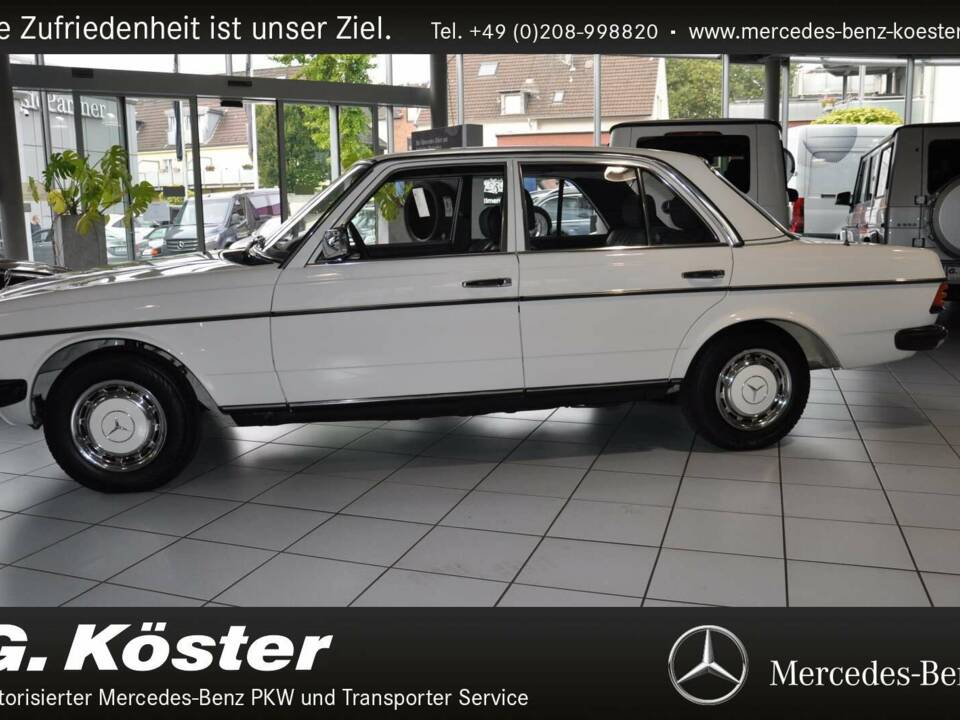 Afbeelding 3/15 van Mercedes-Benz 200 (1980)