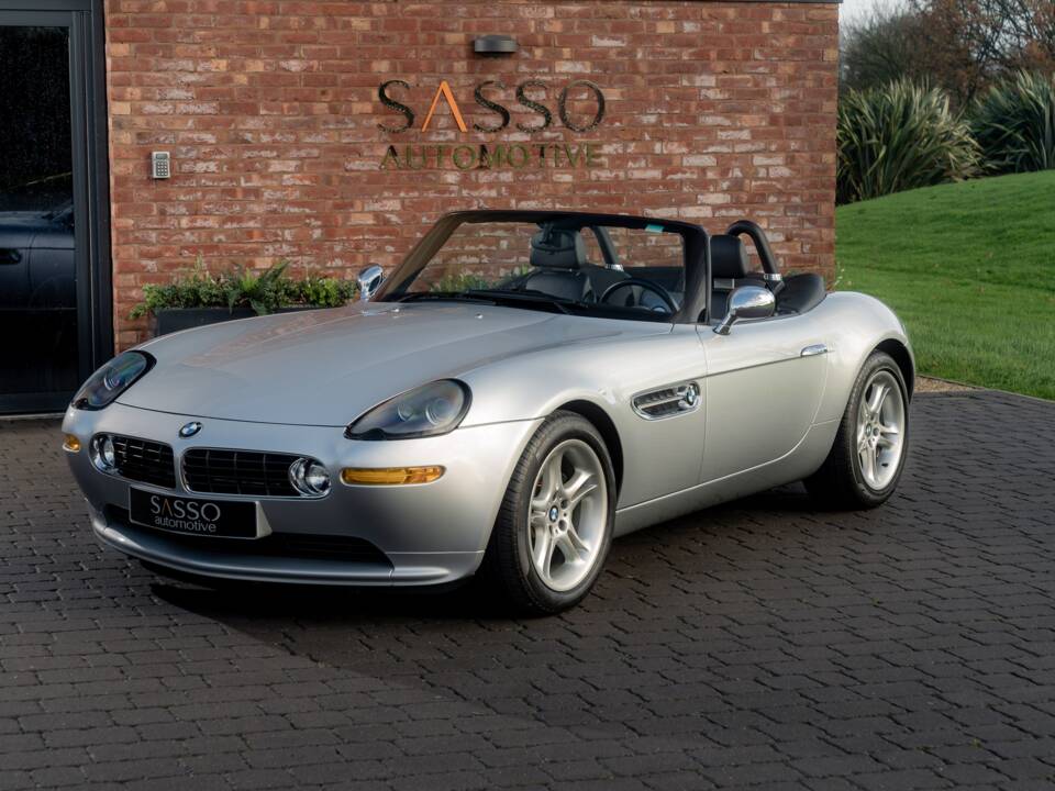 Image 4/84 of BMW Z8 (2001)