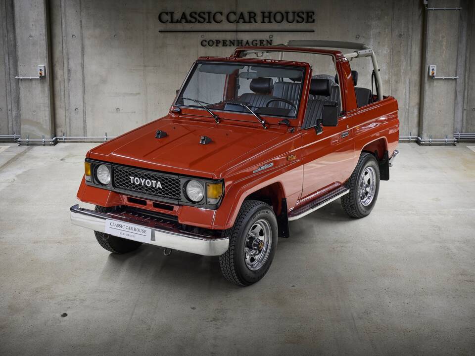 Afbeelding 10/100 van Toyota Land Cruiser LJ77 (1991)
