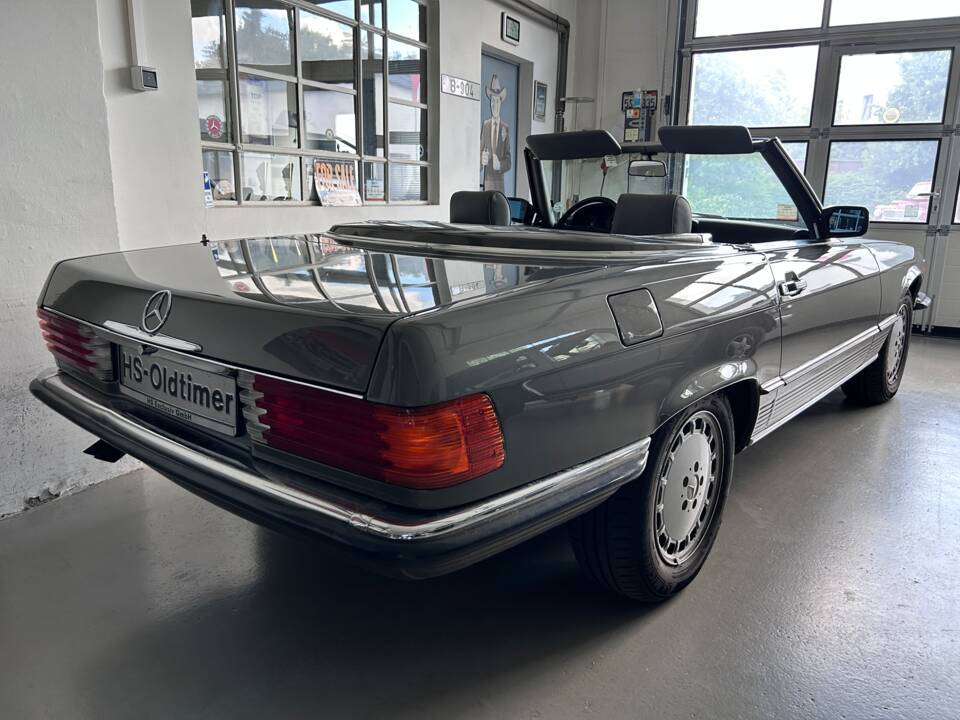 Image 7/37 of Mercedes-Benz 560 SL (1986)