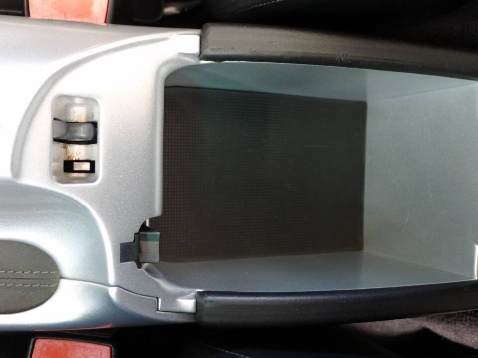 Image 10/41 of Porsche 911 Carrera 4S (2004)