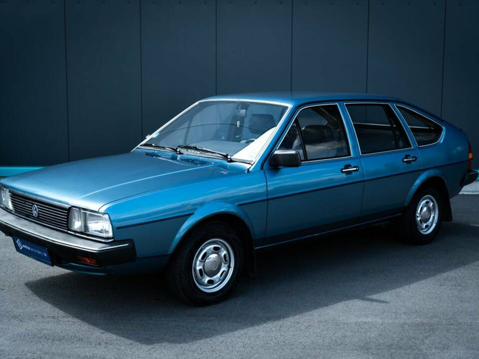 Immagine 2/15 di Volkswagen Passat 1.8 (1984)