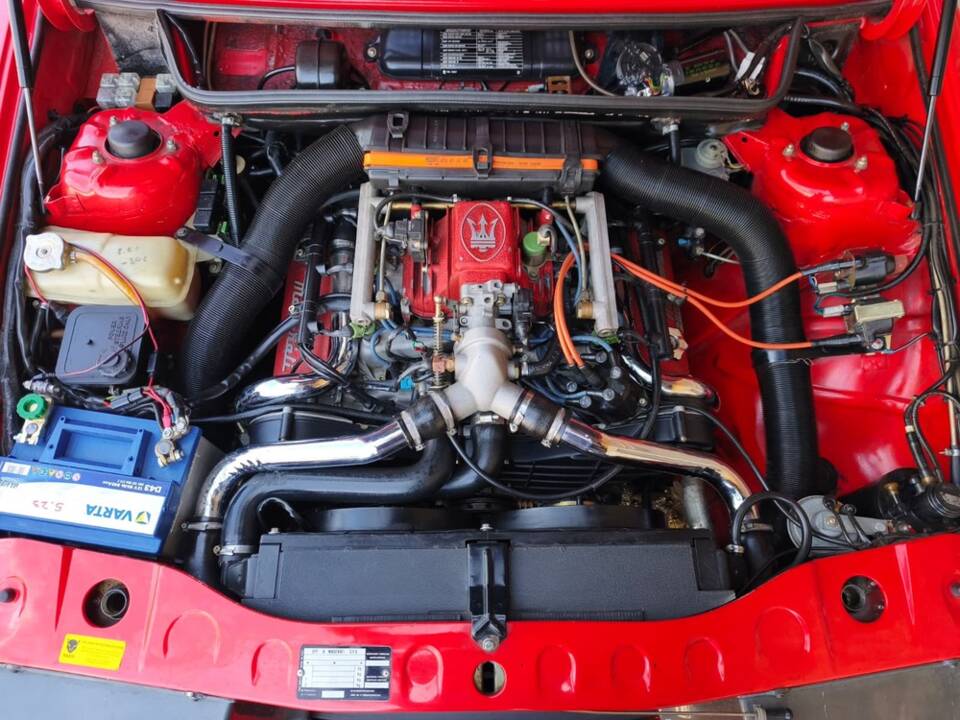 Image 18/29 of Maserati Spyder (1992)