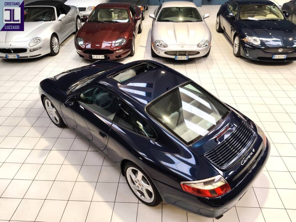 Bild 7/93 von Porsche 911 Carrera 4 (1998)