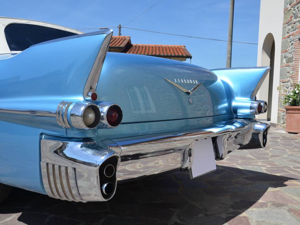 Bild 8/32 von Cadillac Eldorado Biarritz (1956)