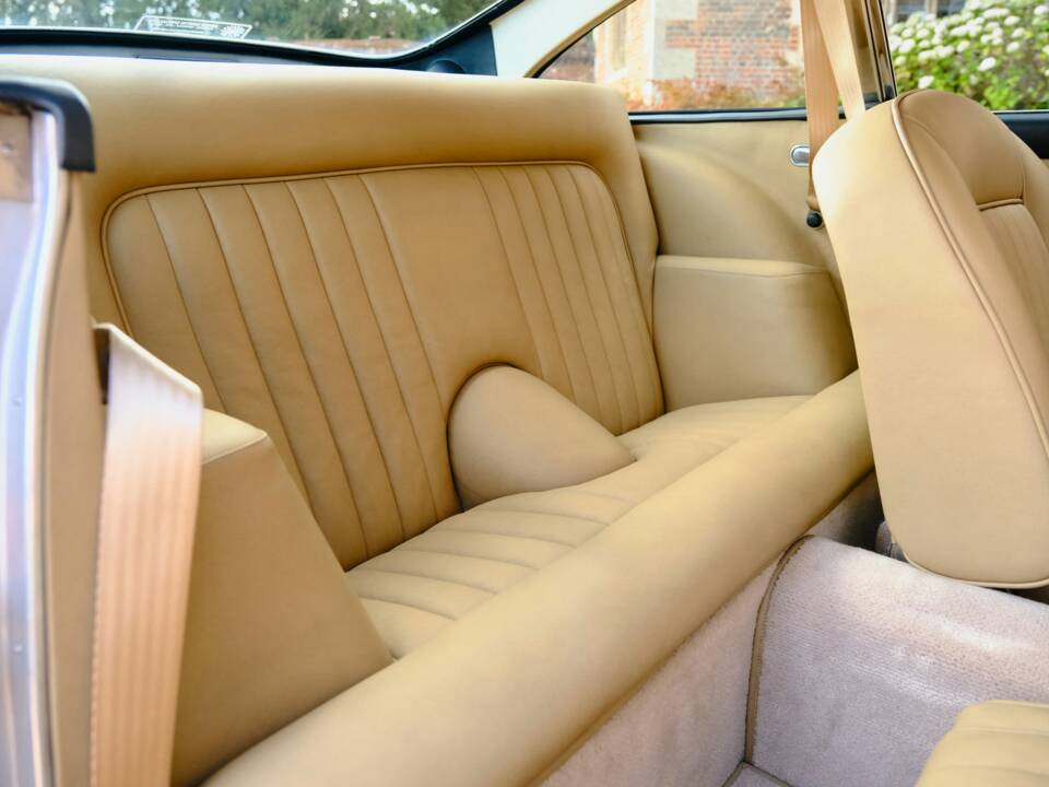 Image 13/15 of Aston Martin DB 5 (1964)