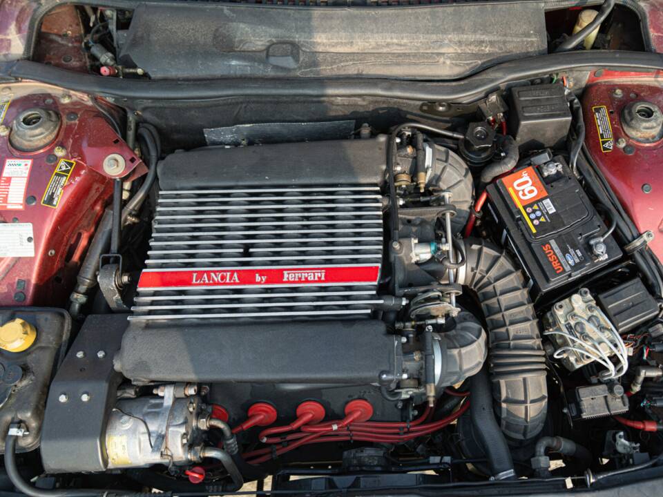 Imagen 49/50 de Lancia Thema 8.32 (1989)