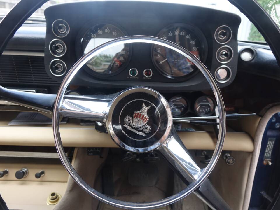 Image 19/28 of Rover 3.5 Litre Coupe (1973)