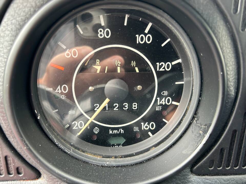 Image 14/28 of Volkswagen Coccinelle 1600 (1970)