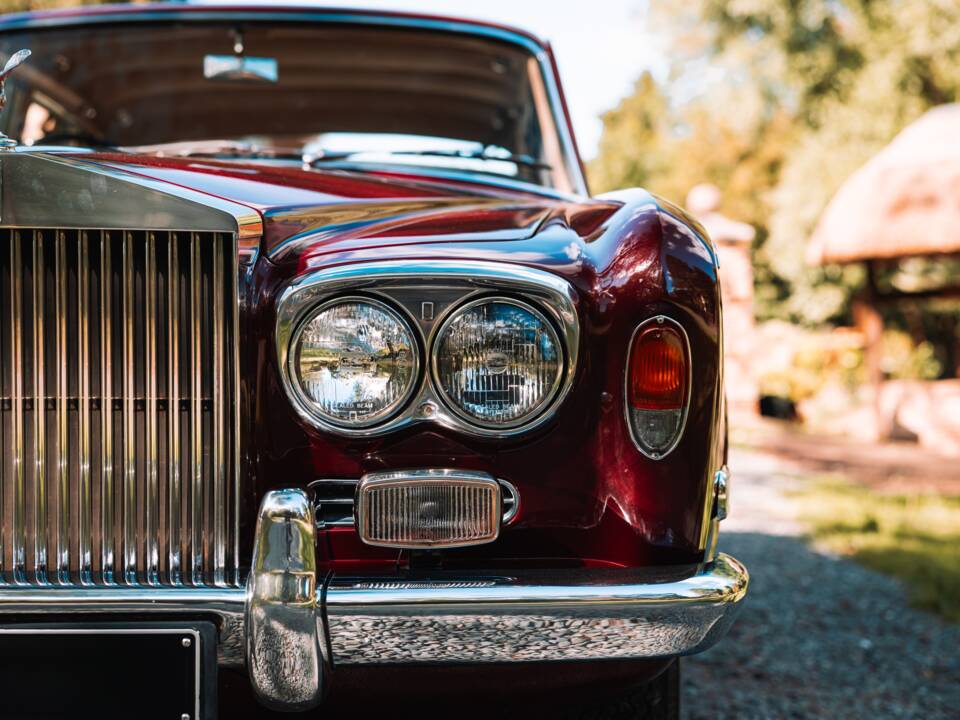 Immagine 9/50 di Rolls-Royce Silver Shadow I (1970)