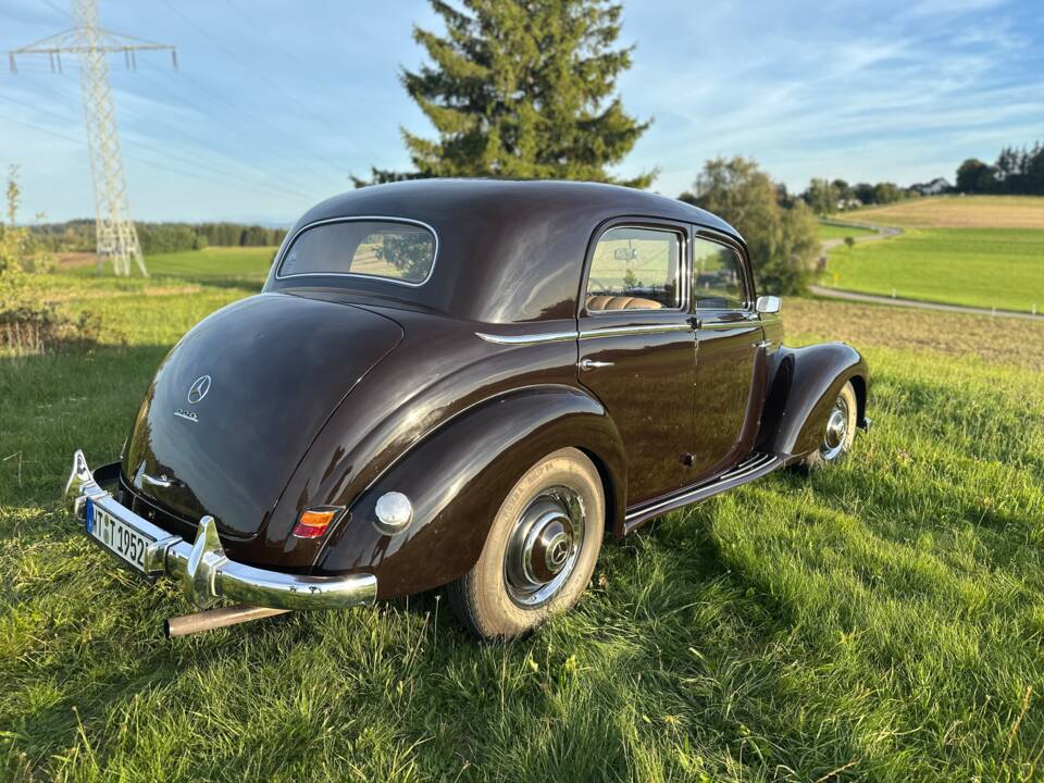 Image 7/30 de Mercedes-Benz 220 (1952)