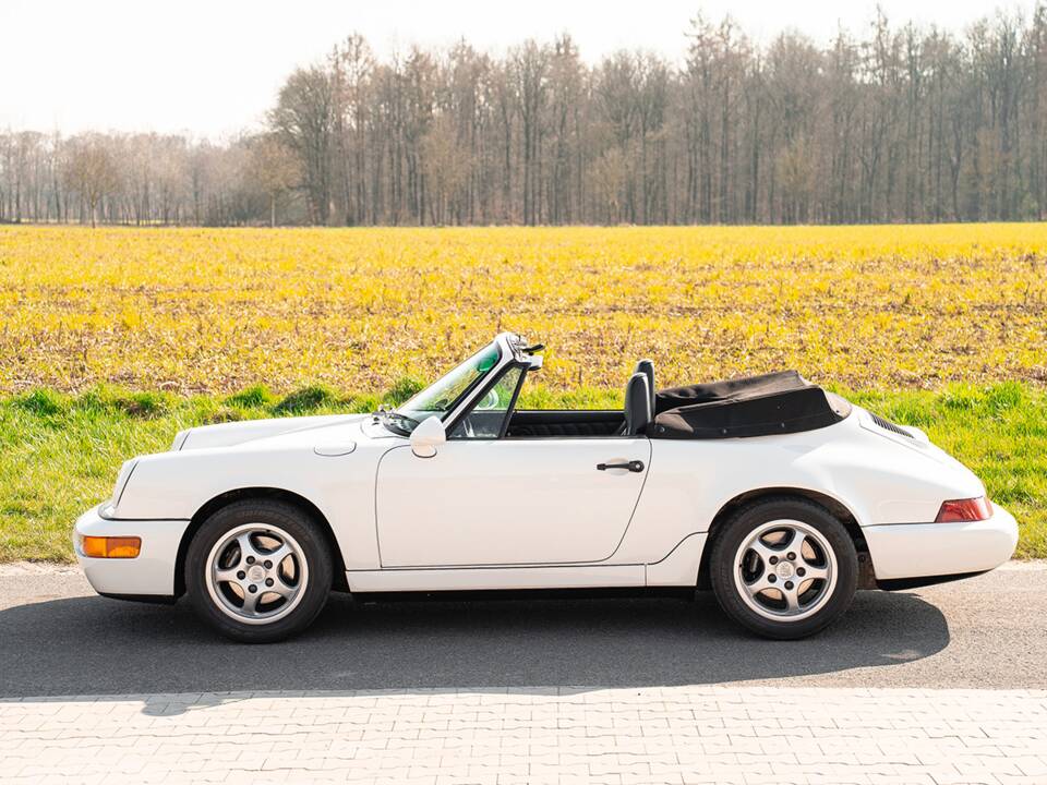 Image 4/48 of Porsche 911 Carrera 4 (1992)