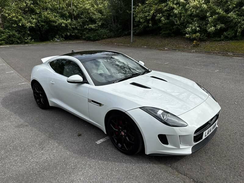 Image 9/50 of Jaguar F-Type (2014)