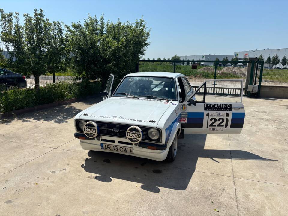 Image 14/84 de Ford Escort RS 2000 (1979)