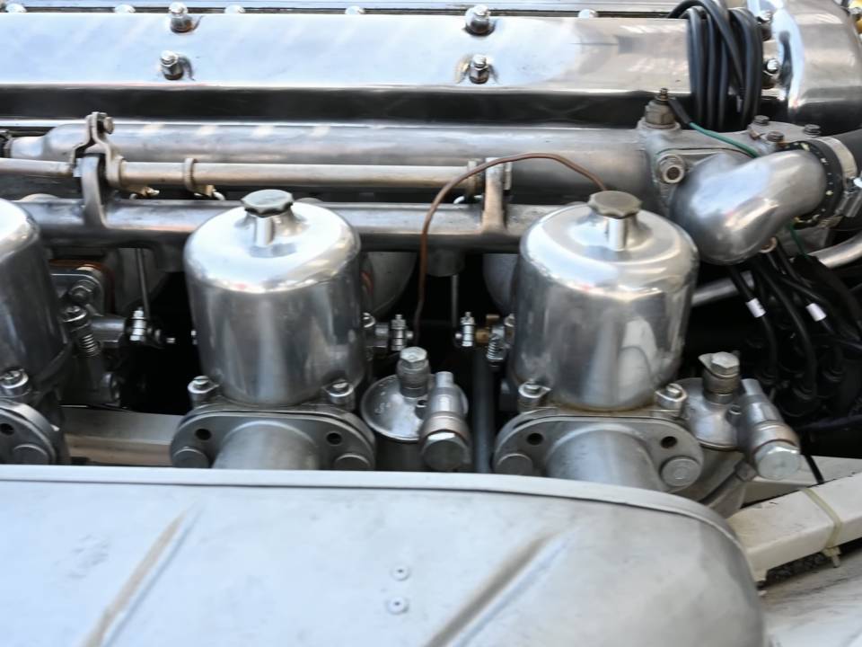 Immagine 14/14 di Jaguar E-Type 3.8 (1962)