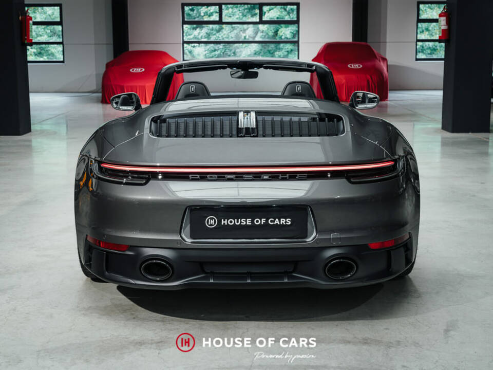 Image 8/25 of Porsche 911 Carrera 4 GTS (2023)
