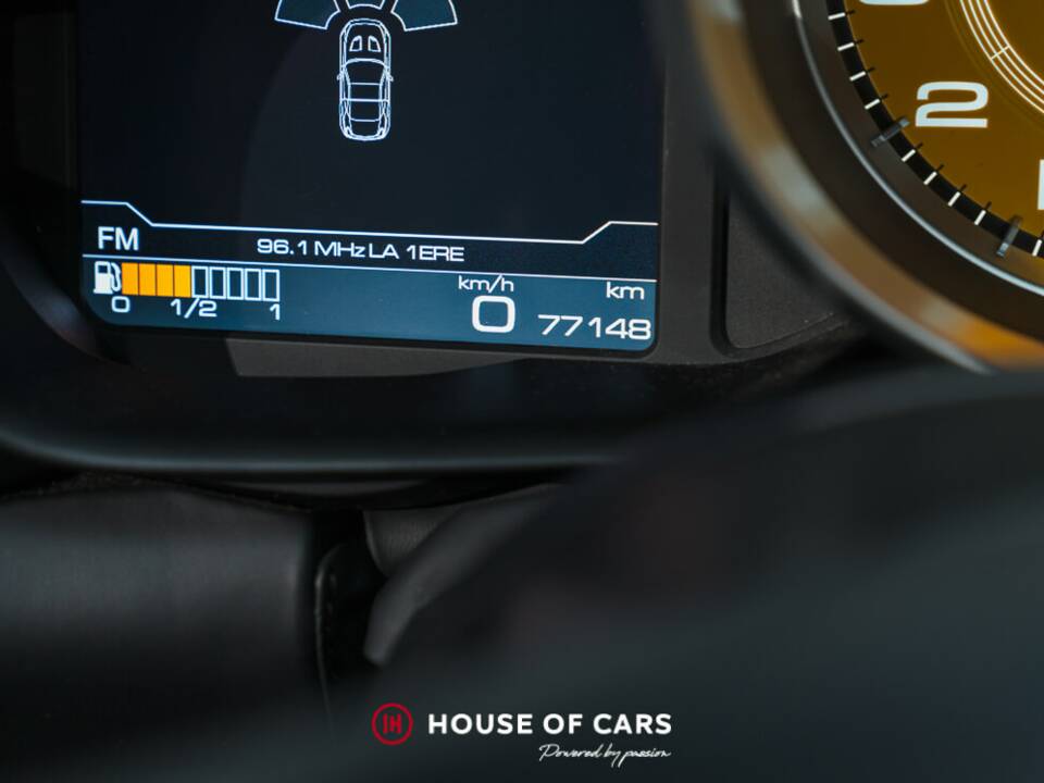 Bild 24/25 von Ferrari California T (2014)