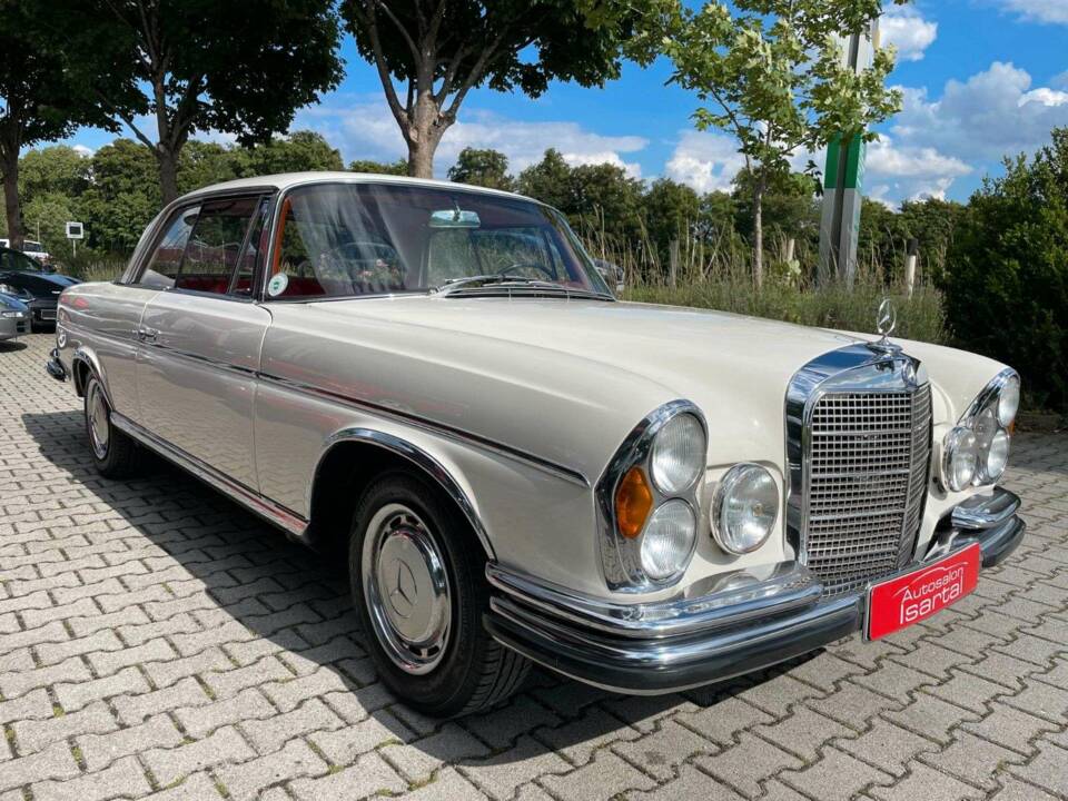 Imagen 5/20 de Mercedes-Benz 220 SE b (1965)