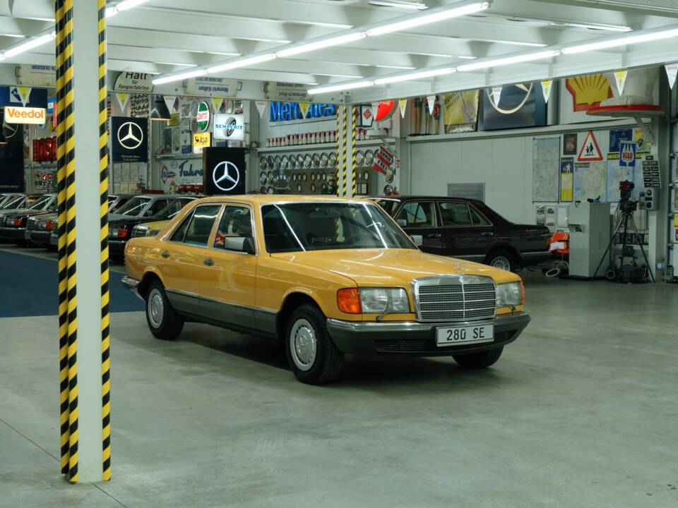 Bild 14/50 von Mercedes-Benz 280 SE (1981)