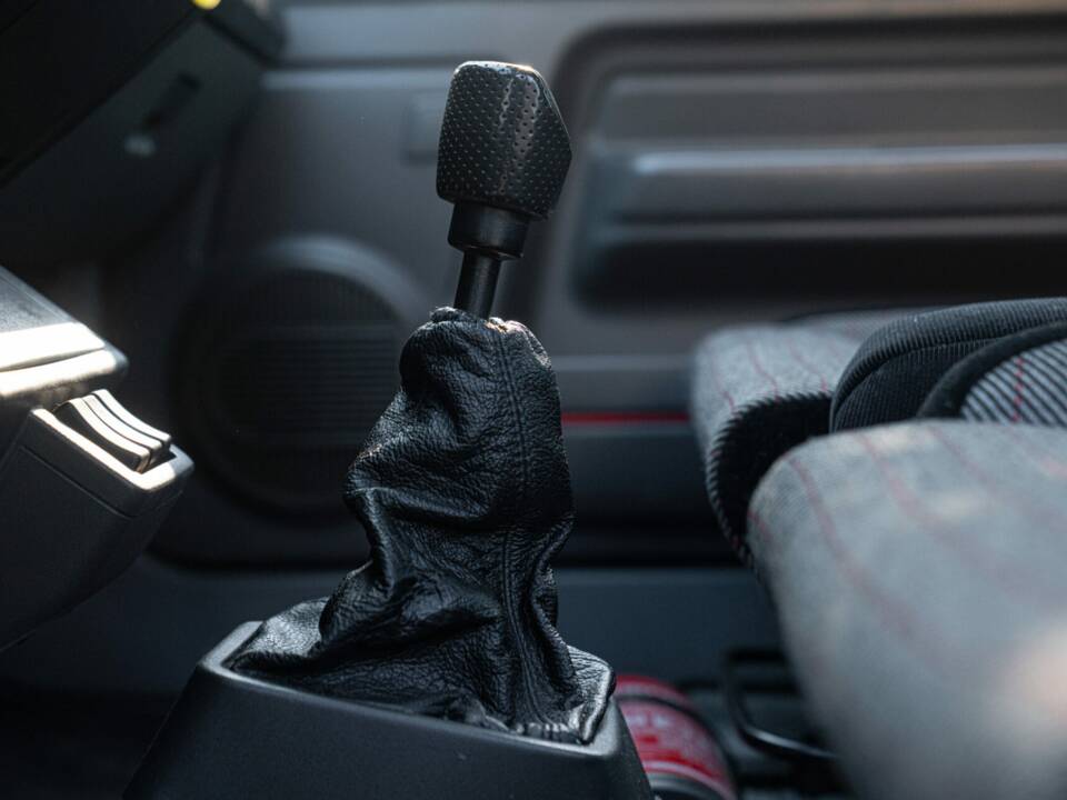 Image 36/50 de Renault R 5 GT Turbo (1986)