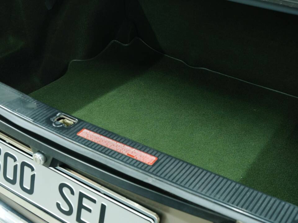 Bild 11/50 von Mercedes-Benz 300 SEL (1986)
