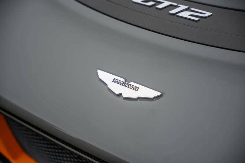 Bild 14/30 von Aston Martin Vantage GT12 (2015)