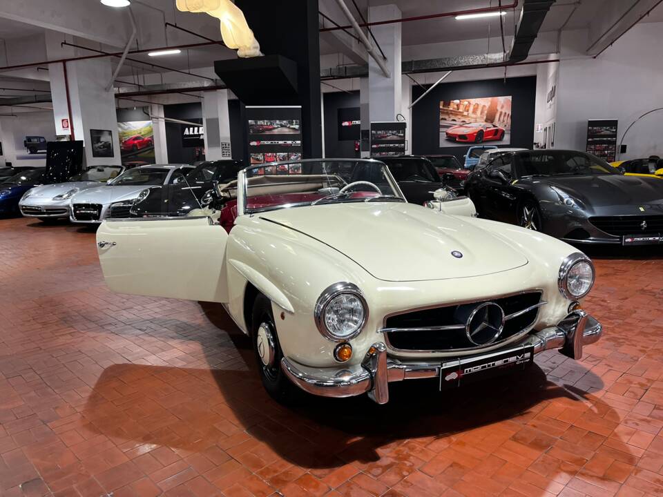 Image 13/58 of Mercedes-Benz 190 SL (1955)