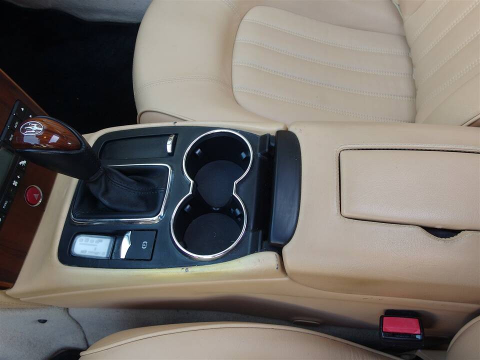 Bild 44/99 von Maserati Quattroporte 4.2 (2007)