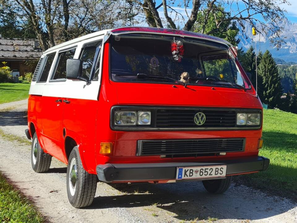 Image 4/10 de Volkswagen T3 Caravelle TD 1.6 (1990)
