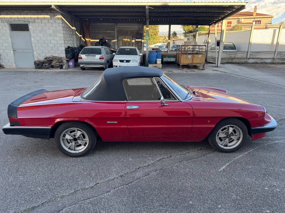 Bild 20/68 von Alfa Romeo 1.6 Spider (1988)