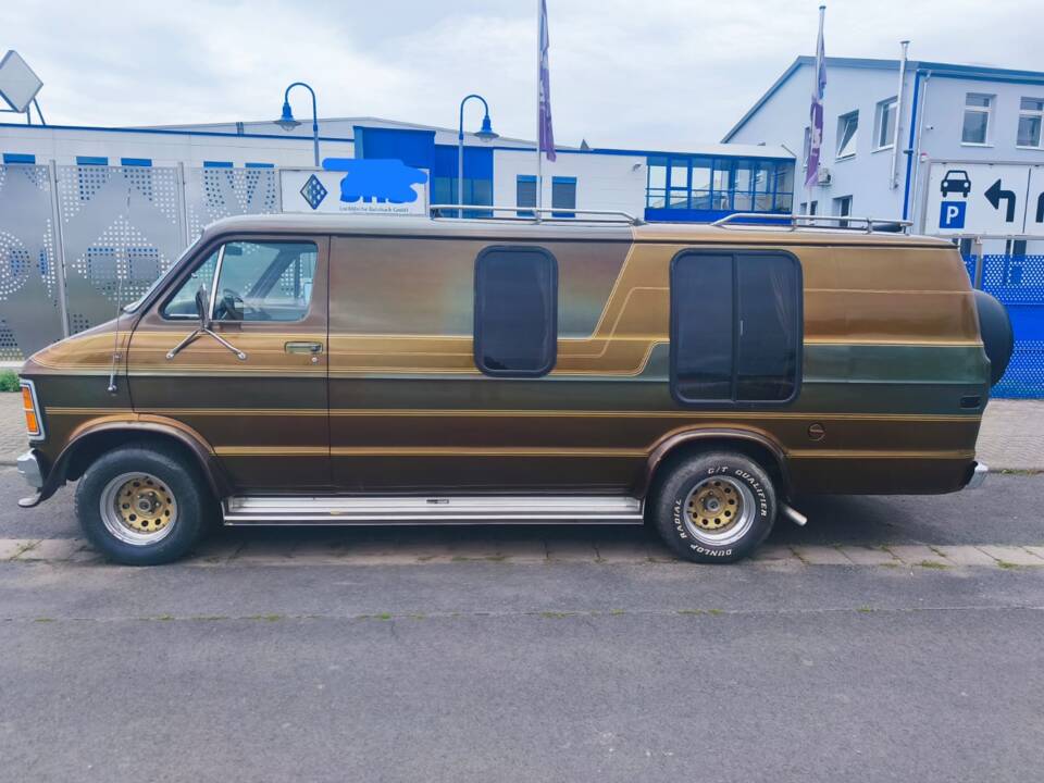 Immagine 19/143 di Dodge B 200 Sportsman (1978)