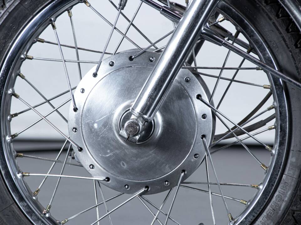 Image 28/50 of Kawasaki DUMMY (1970)