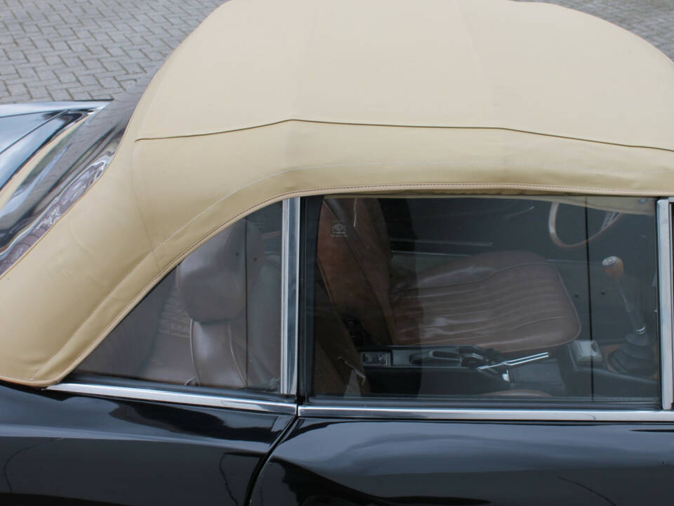 Image 10/22 of FIAT 124 Spider CS1 (1974)