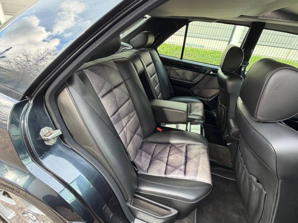 Bild 13/15 von Mercedes-Benz E 500 (1995)