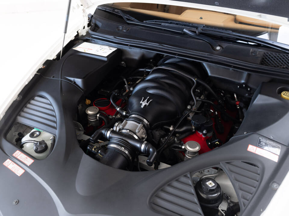 Image 36/39 de Maserati Quattroporte S 4.7 (2009)