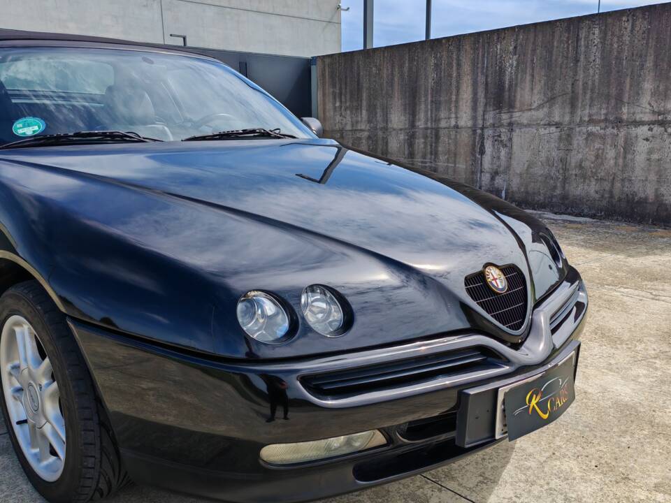 Bild 9/37 von Alfa Romeo Spider 2.0 Twin Spark 16V (1996)