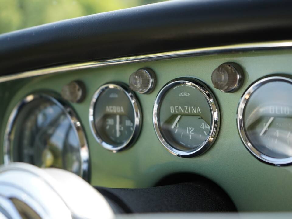 Image 47/75 of Maserati 3500 GT Touring (1961)
