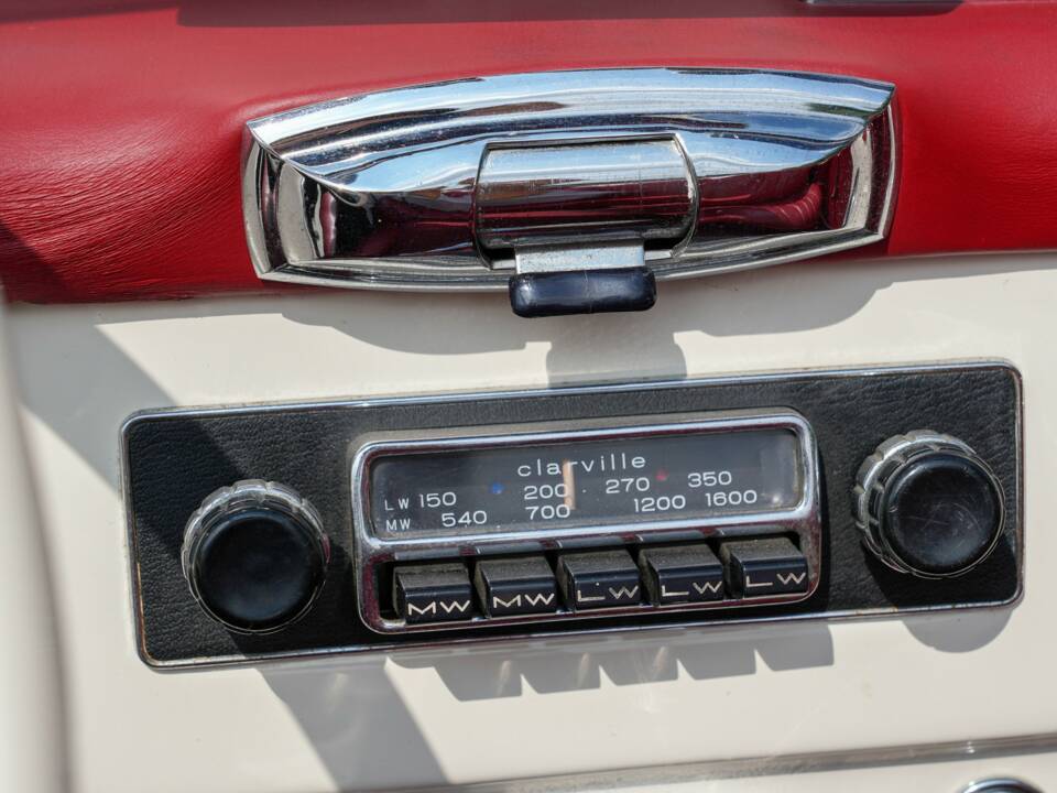 Afbeelding 23/35 van Mercedes-Benz 190 SL (1959)