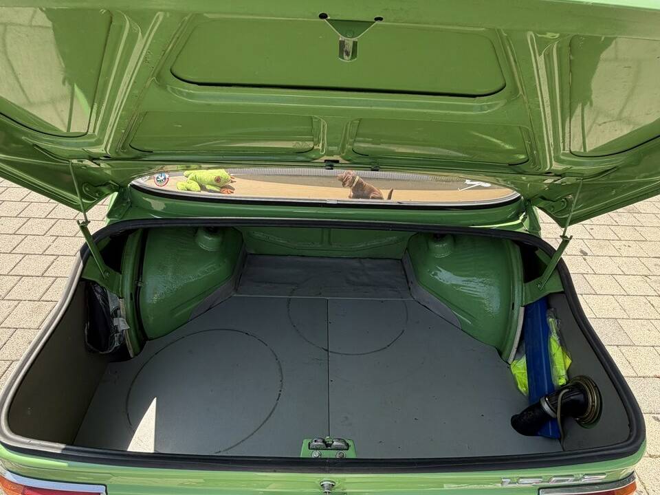 Bild 16/18 von BMW 1502 (1975)