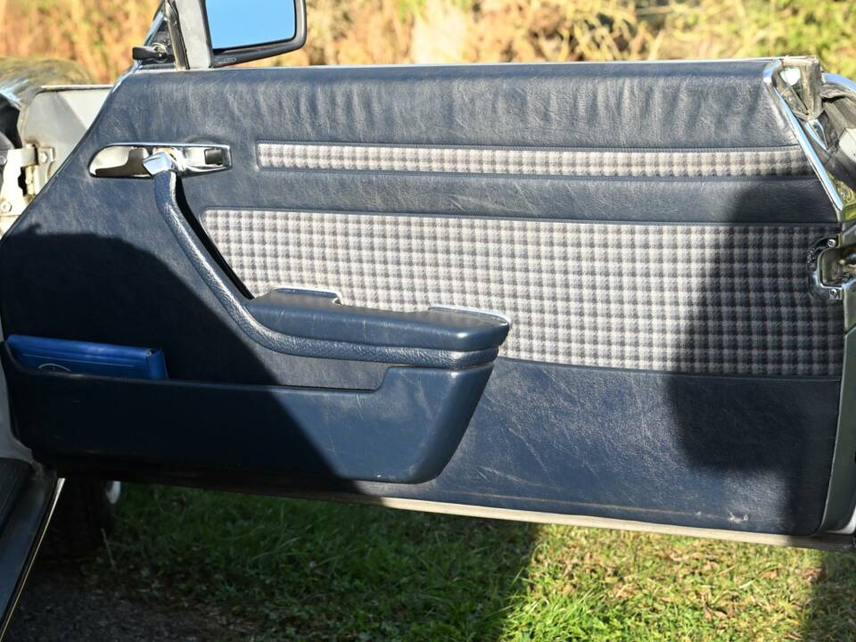 Immagine 40/50 di Mercedes-Benz 380 SL (1980)