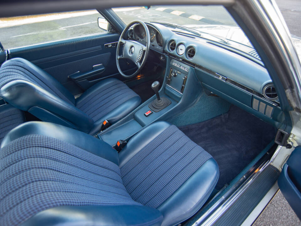 Imagen 13/39 de Mercedes-Benz 350 SLC (1972)
