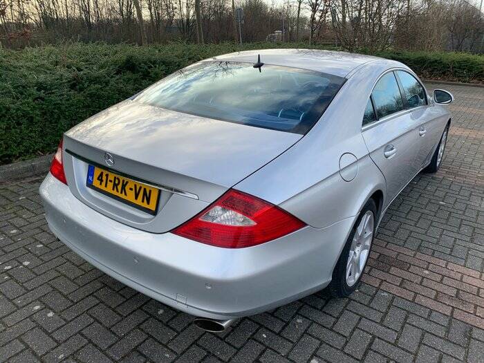 Afbeelding 6/7 van Mercedes-Benz CLS 350 (2005)