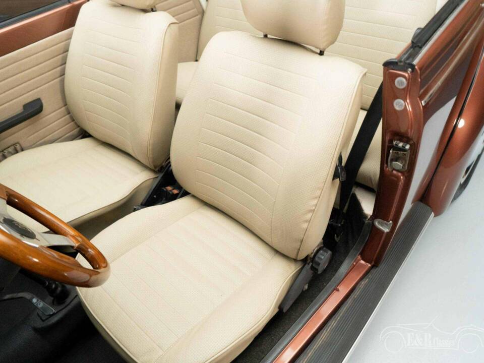Bild 28/42 von Volkswagen Käfer 1600 (1978)