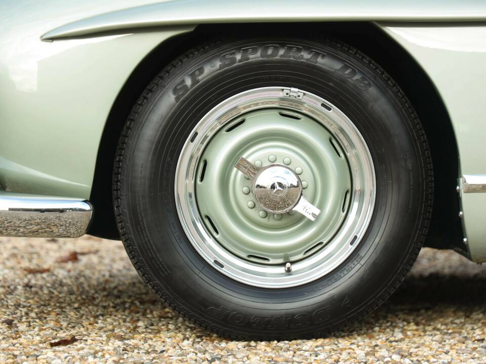 Image 20/50 of Mercedes-Benz 300 SL &quot;Gullwing&quot; (1955)