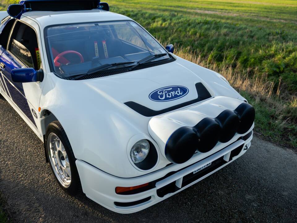 Image 26/50 of Ford RS200 (1986)