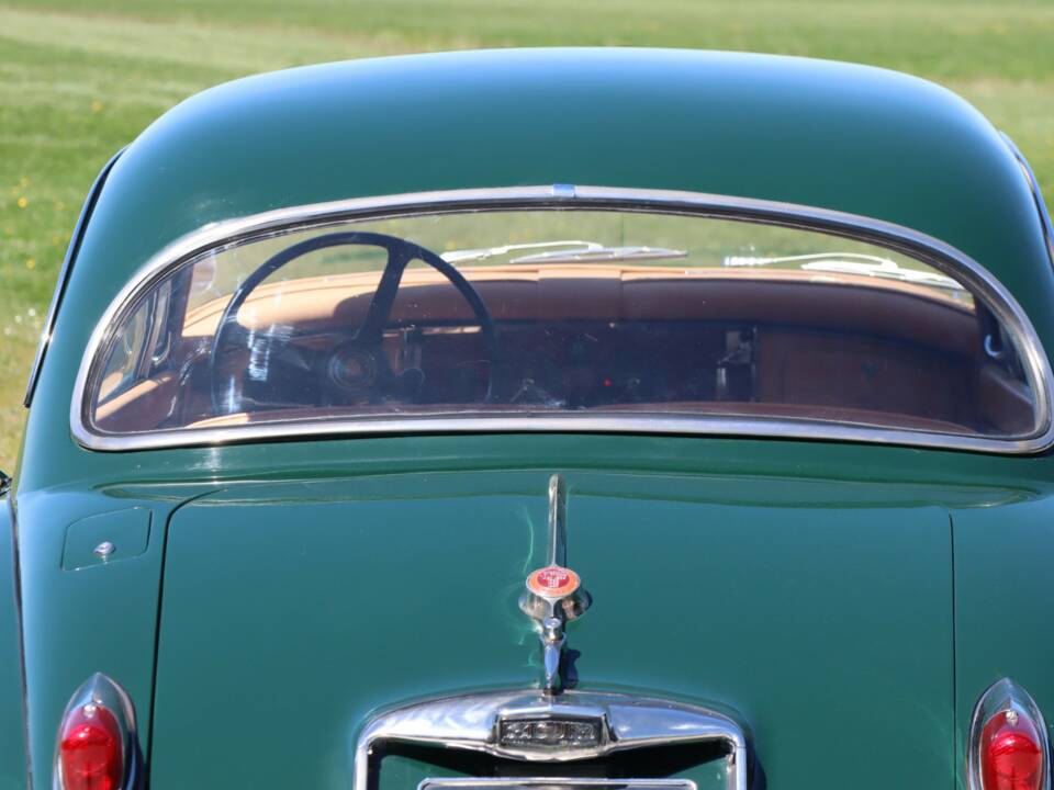 Image 20/50 of Jaguar XK 150 FHC (1959)
