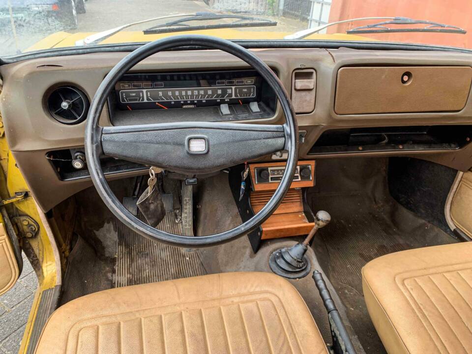 Image 6/6 of Vauxhall Viva (1972)