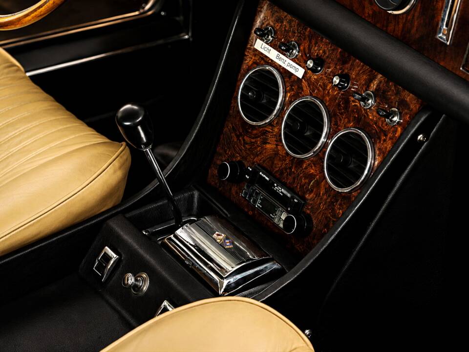 Image 6/11 of Ferrari 330 GTC (1967)