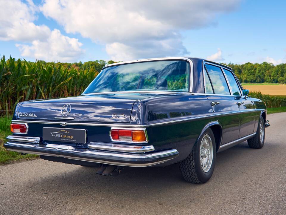 Image 6/38 of Mercedes-Benz 300 SEL 6.3 (1970)